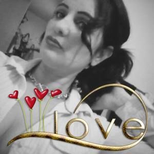 Meet your Posher, Ania leyda